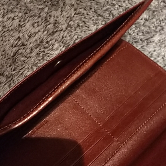 Authentic Bass brown leather wallet - Picture 7 of 8